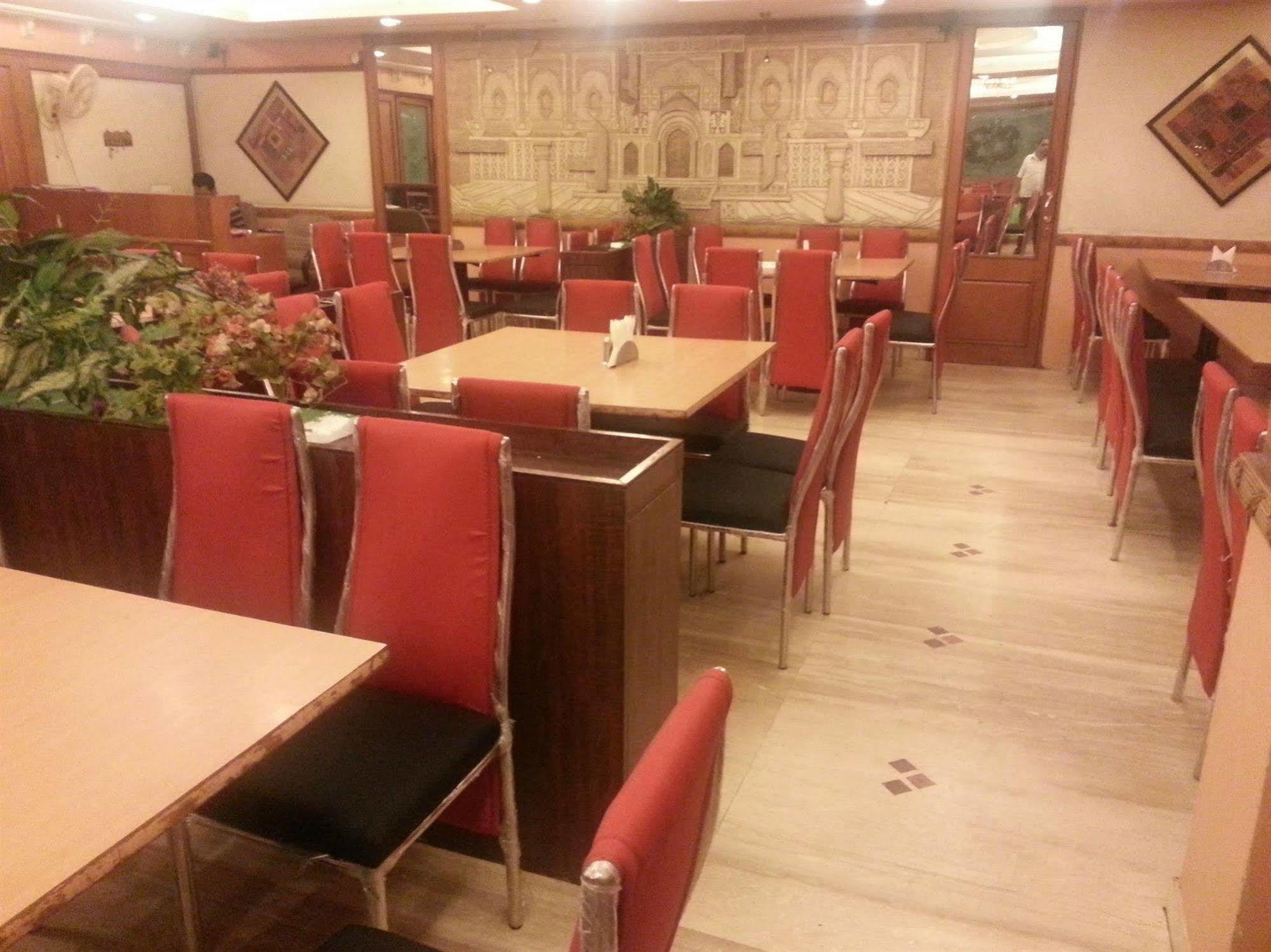 Hotel Tara International Hyderabad Eksteriør billede